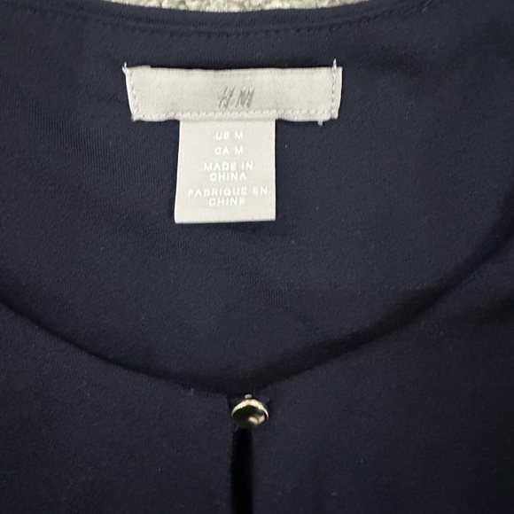 H&M top! - Picture 2 of 2